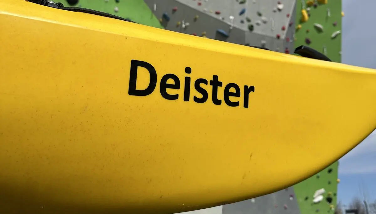 Engagiertes Anpaddeln auf dem Stichkanal | © Marion Friebe