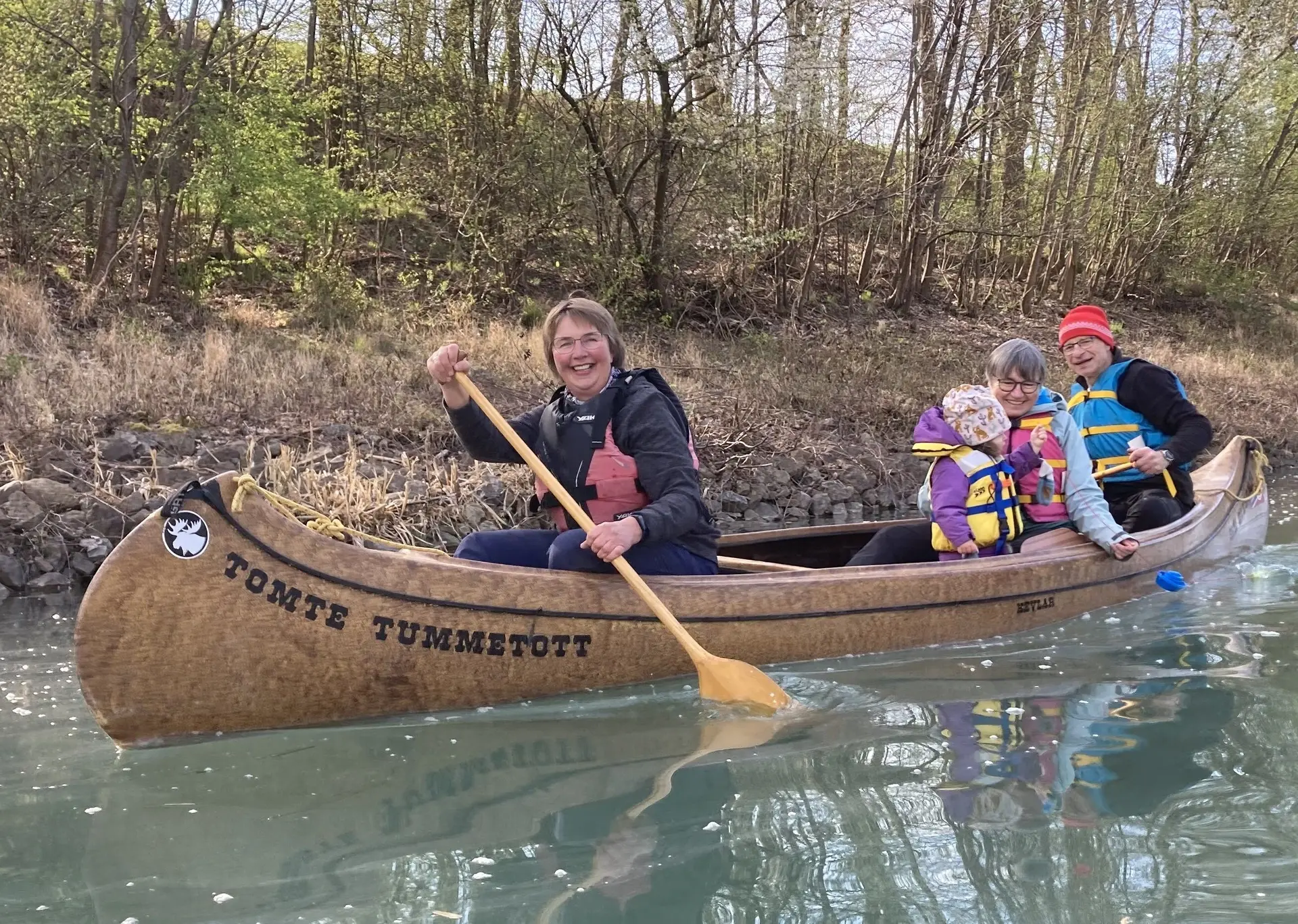 Der potentielle Paddelnachwuchs wird liebevoll betreut und beschäftigt. | © Marion Friebe