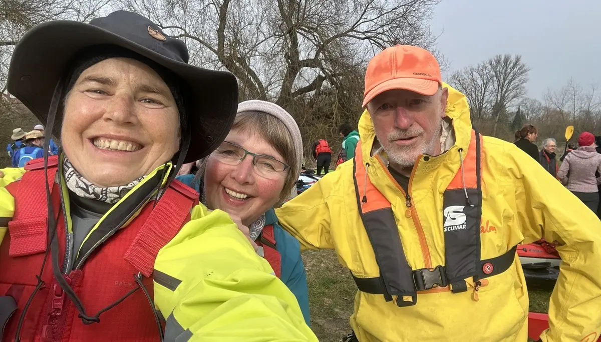 Gut gelauntes Leine-Frühlingsfahrt-Trio! | © Miriam Link