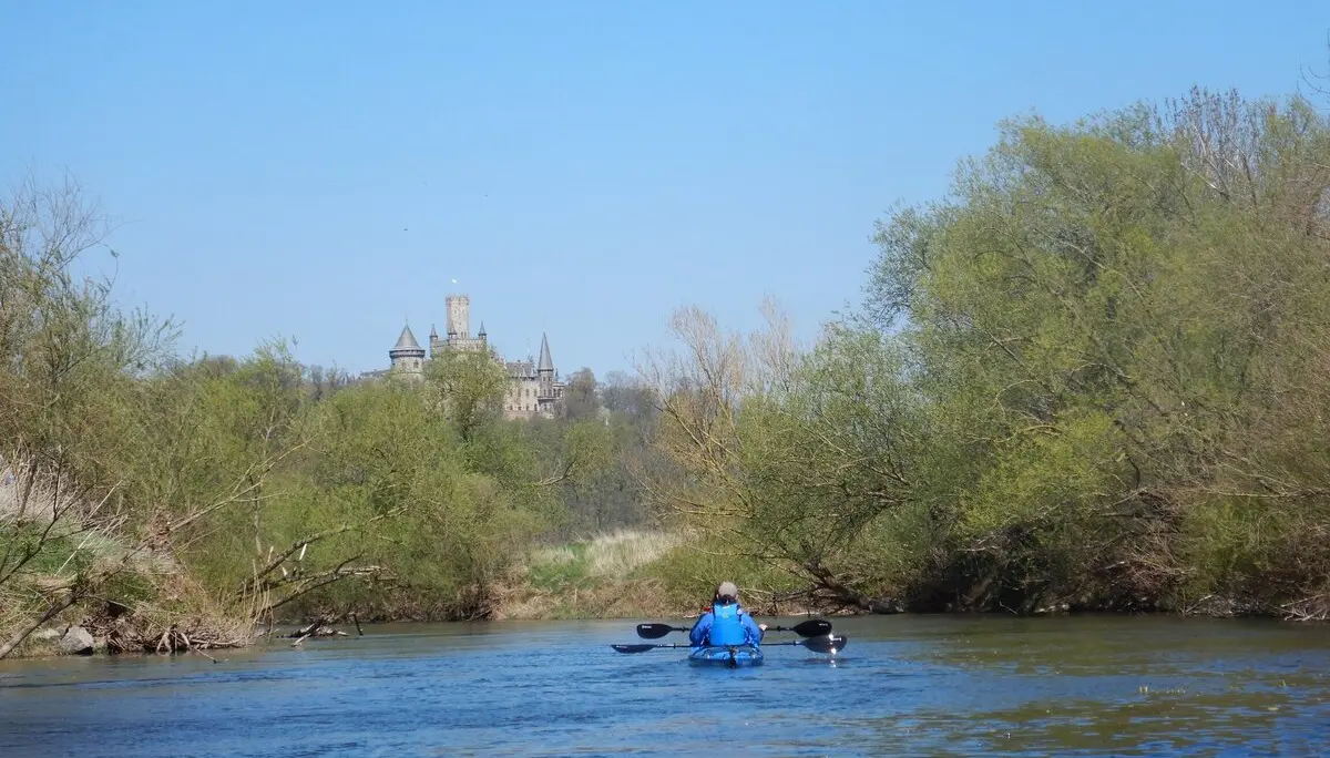      Die Marienburg kommt näher  | © Kanugruppe