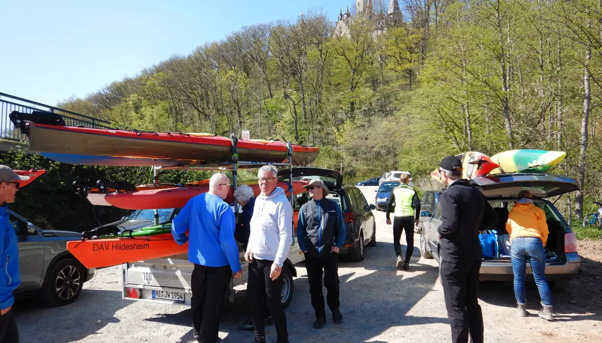      Fertigmachen zum Rücktransport  | © Kanugruppe