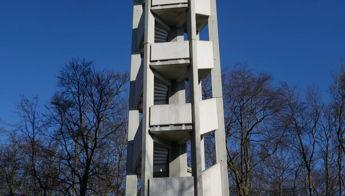 © Bernhard Küster